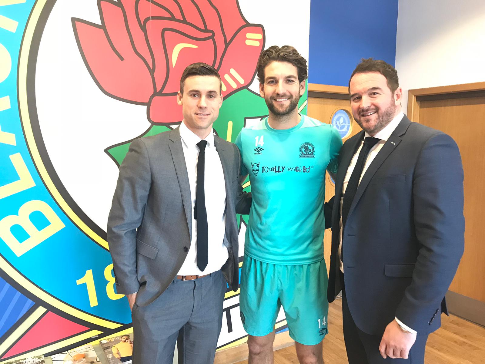Charlie Mulgrew signs new deal